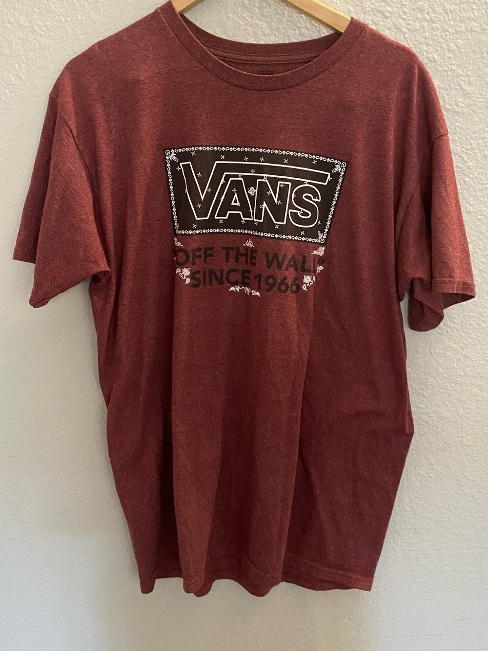 Vans Off The Wall Heathered Burgundy Tee Men’s Large